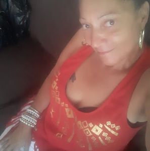 Meet your Posher, Charmaine